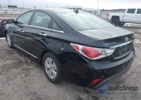 2015 Hyundai Sonata Hybrid z USA, uszkodzony, nr VIN KMHEC4A4XFA137127